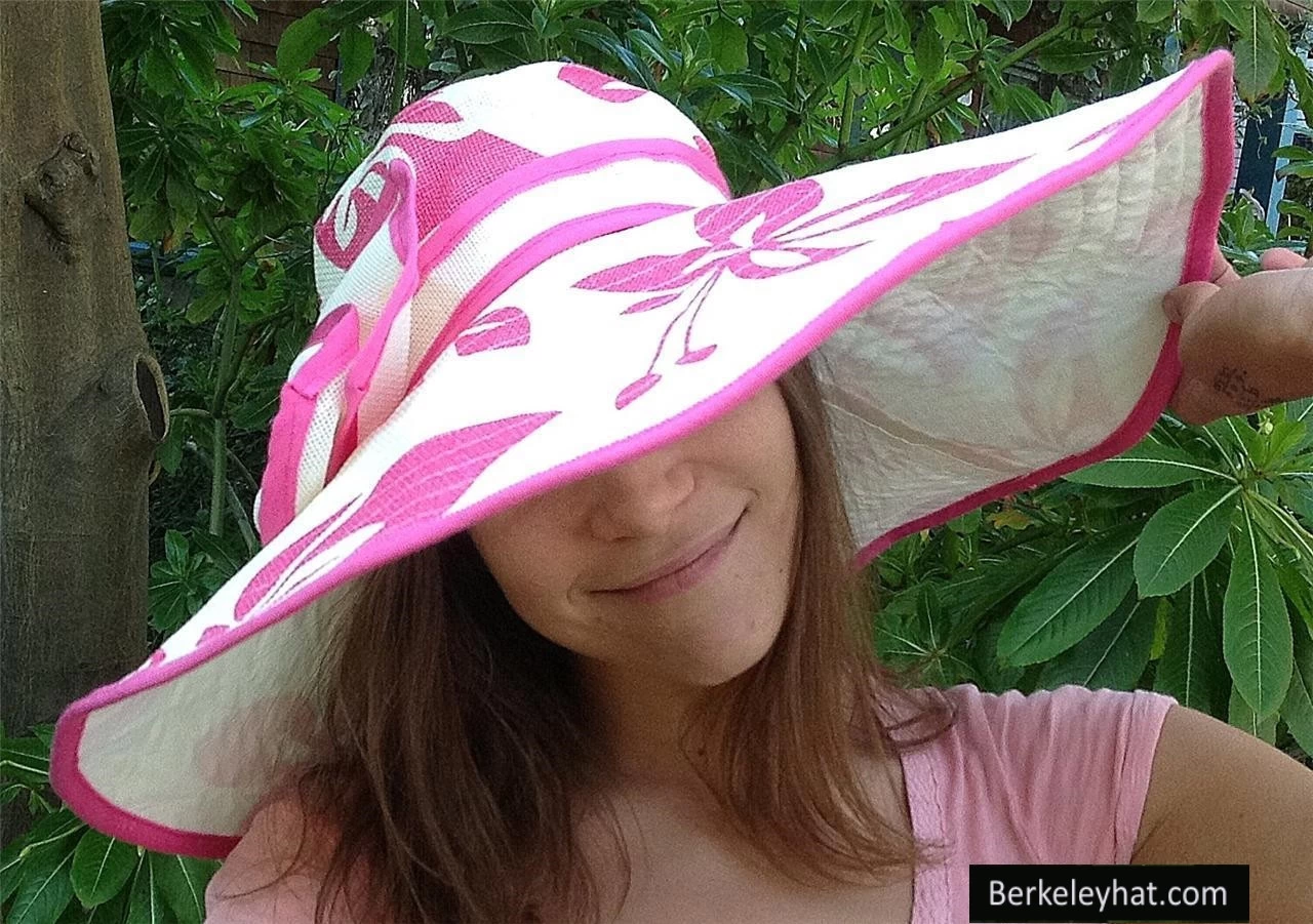 Women's Wide Brim Floral Print Sun Hat - Image 4